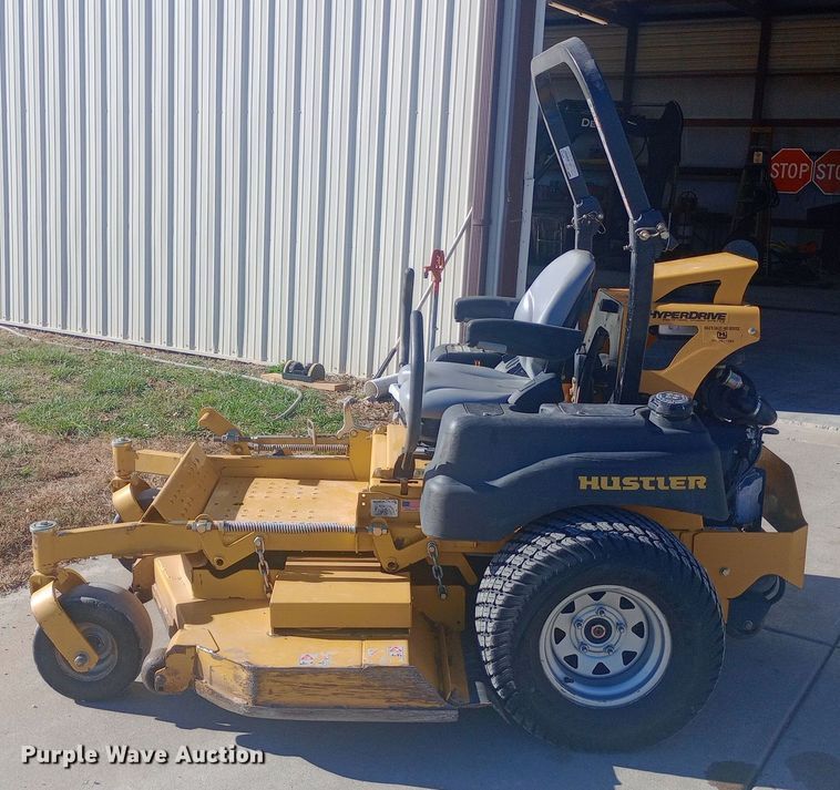 image for item DW0996 2014 Hustler Super Z Hyperdrive ZTR lawn mower