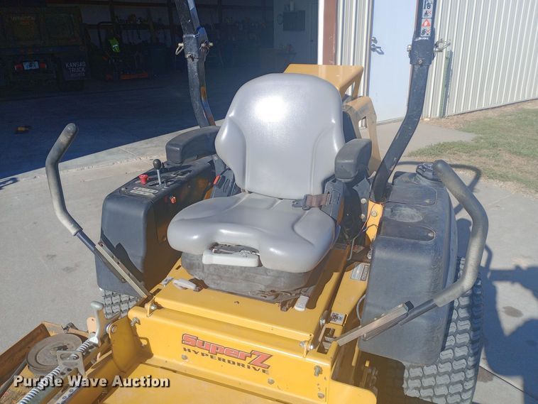 image for item DW0996 2014 Hustler Super Z Hyperdrive ZTR lawn mower