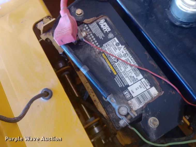 image for item DW0996 2014 Hustler Super Z Hyperdrive ZTR lawn mower