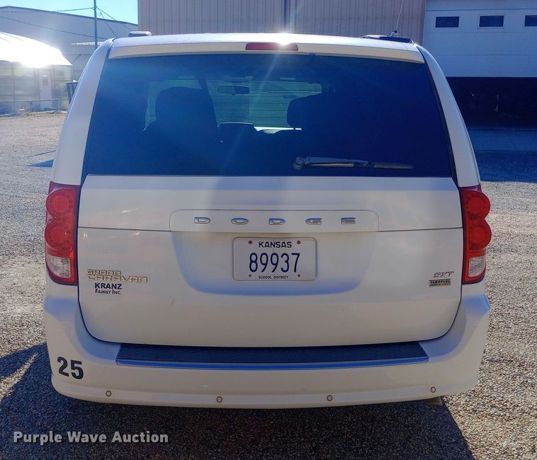 image for item DW0997 2014 Dodge Grand Caravan SXT van