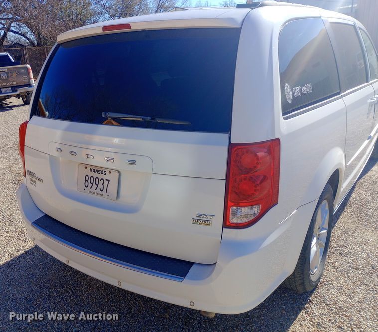 image for item DW0997 2014 Dodge Grand Caravan SXT van