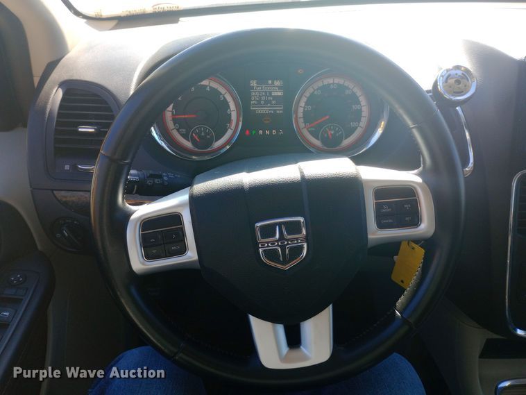 image for item DW0997 2014 Dodge Grand Caravan SXT van