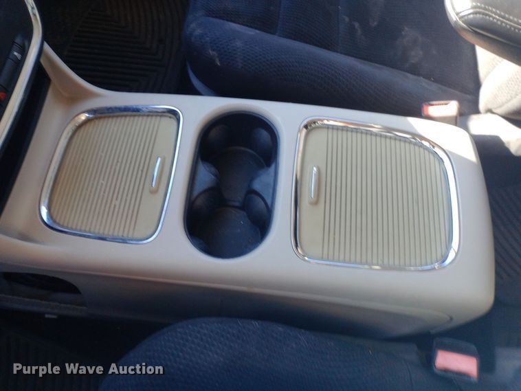 image for item DW0997 2014 Dodge Grand Caravan SXT van