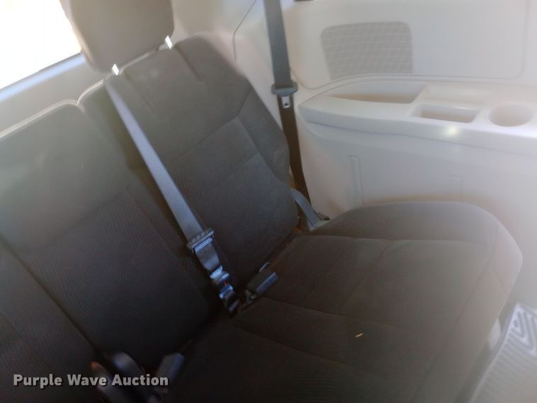 image for item DW0997 2014 Dodge Grand Caravan SXT van