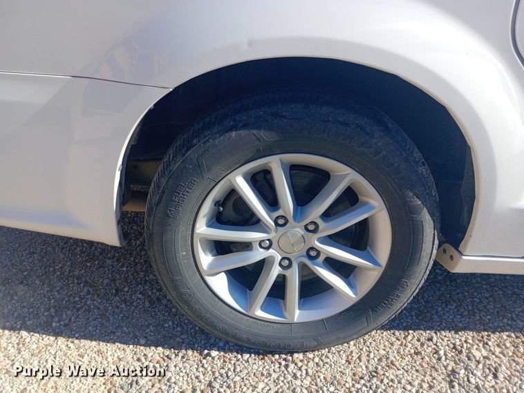 image for item DW0997 2014 Dodge Grand Caravan SXT van