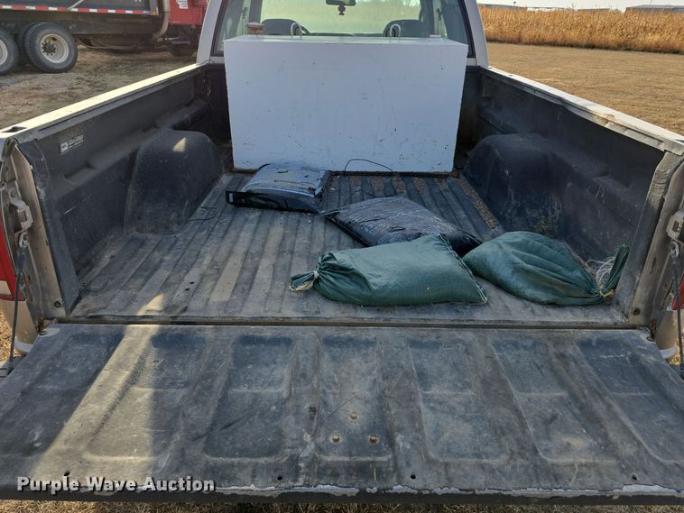 image for item DW3865 1998 GMC Sierra K1500 Ext. Cab pickup truck