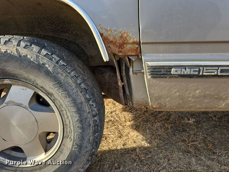 image for item DW3865 1998 GMC Sierra K1500 Ext. Cab pickup truck