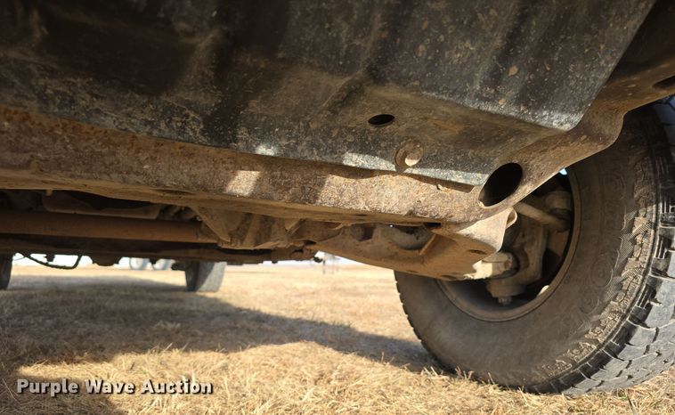 image for item DW3865 1998 GMC Sierra K1500 Ext. Cab pickup truck