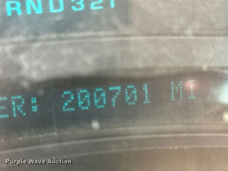 image for item DX0913 2004 Chevrolet Silverado 1500 pickup truck