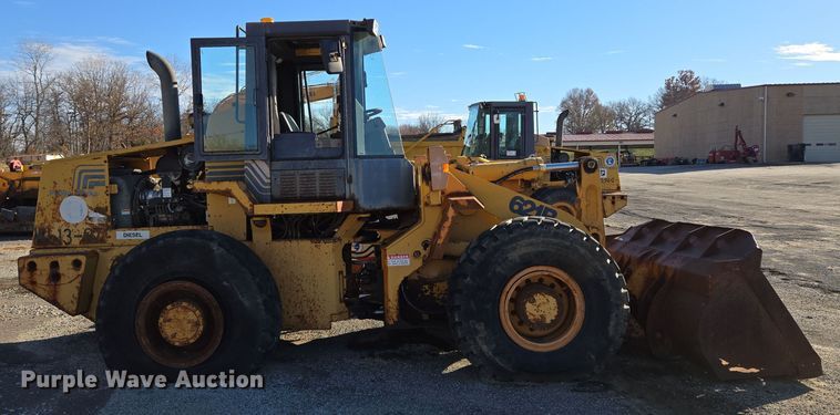image for item EE8651 1997 Case  621B wheel loader