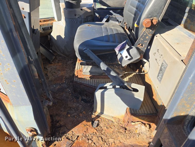 image for item EE8651 1997 Case  621B wheel loader