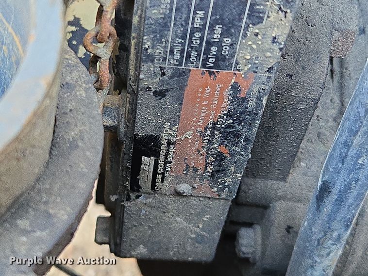 image for item EE8651 1997 Case  621B wheel loader