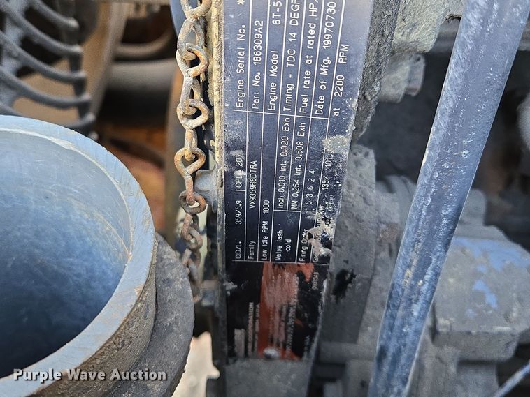 image for item EE8651 1997 Case  621B wheel loader