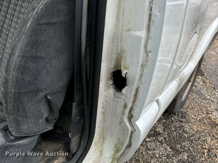 image for item EH7417 2003 Chevrolet S10 pickup truck