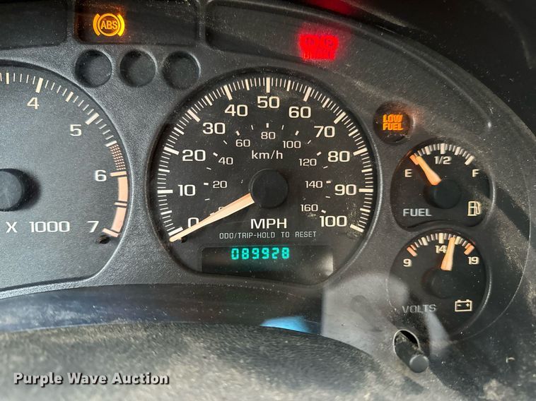 image for item EH7417 2003 Chevrolet S10 pickup truck