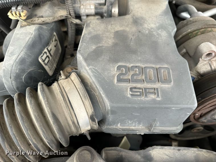 image for item EH7417 2003 Chevrolet S10 pickup truck