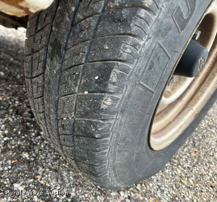 image for item EH7417 2003 Chevrolet S10 pickup truck