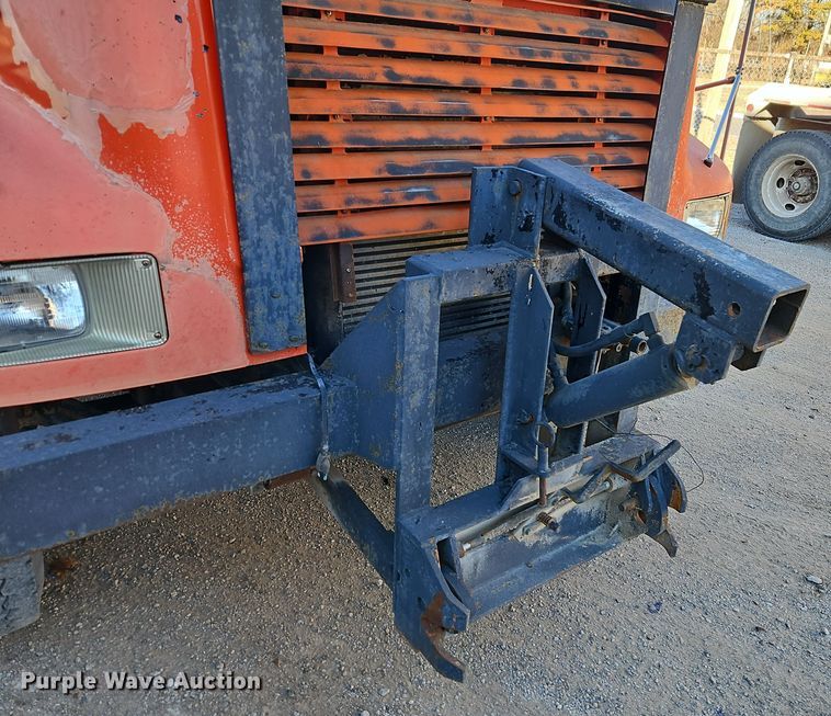 image for item EI8664 1991 International 4900 dump truck