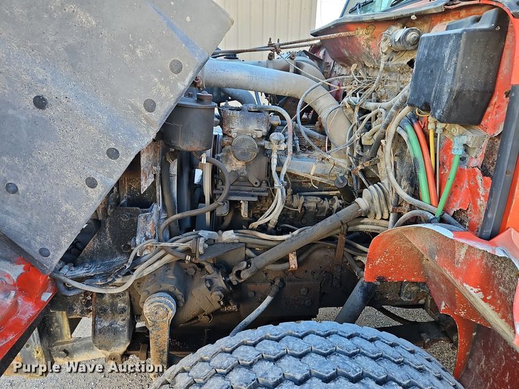 image for item EI8664 1991 International 4900 dump truck
