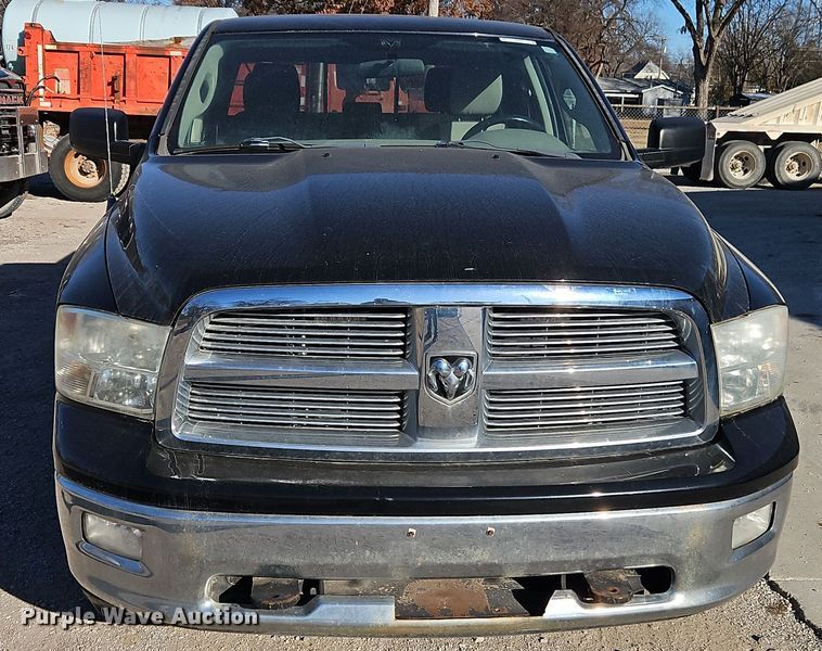 image for item EI8666 2012 Dodge Ram 1500 Crew Cab pickup truck