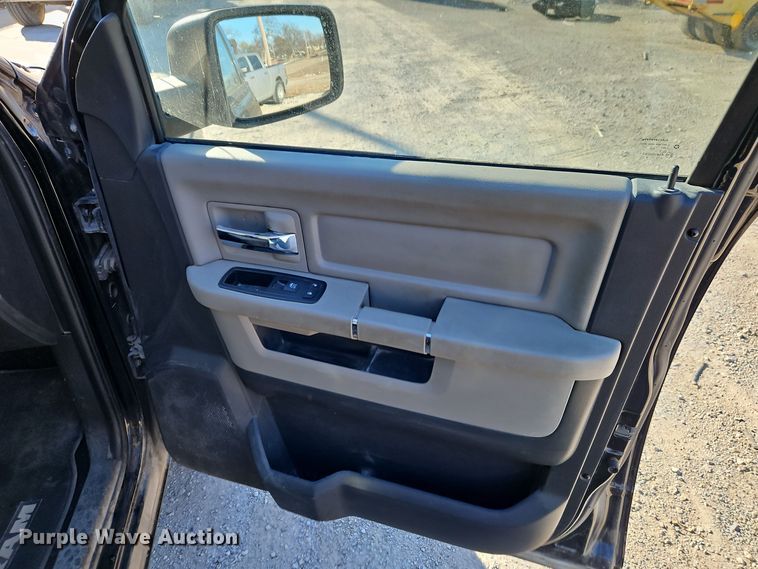 image for item EI8666 2012 Dodge Ram 1500 Crew Cab pickup truck