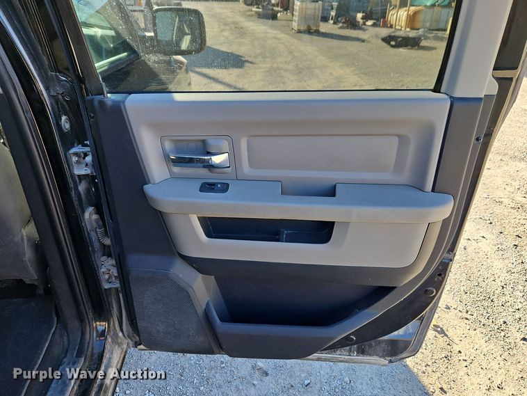 image for item EI8666 2012 Dodge Ram 1500 Crew Cab pickup truck