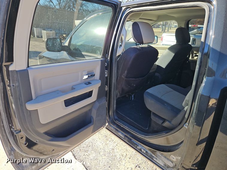 image for item EI8666 2012 Dodge Ram 1500 Crew Cab pickup truck