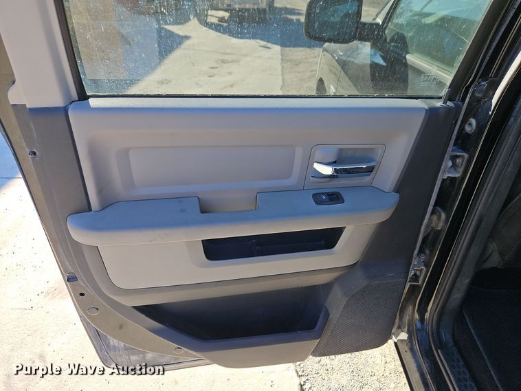 image for item EI8666 2012 Dodge Ram 1500 Crew Cab pickup truck