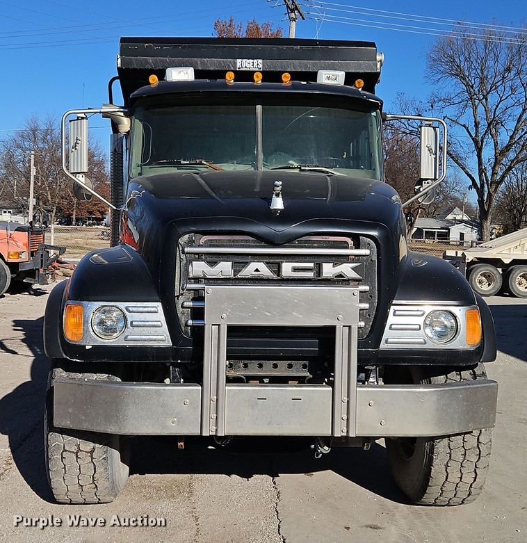 image for item EI8668 2004 Mack CV713 Granite dump truck