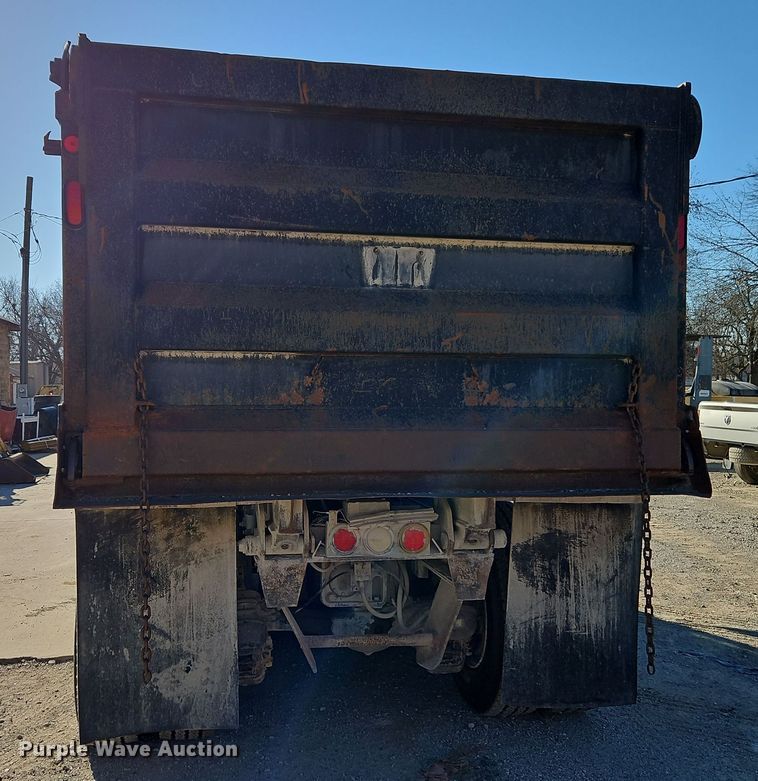 image for item EI8668 2004 Mack CV713 Granite dump truck