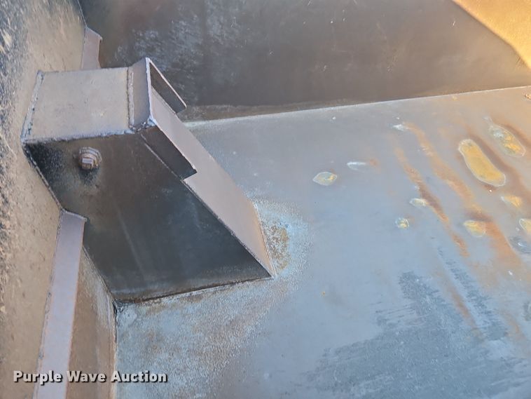 image for item EI8668 2004 Mack CV713 Granite dump truck