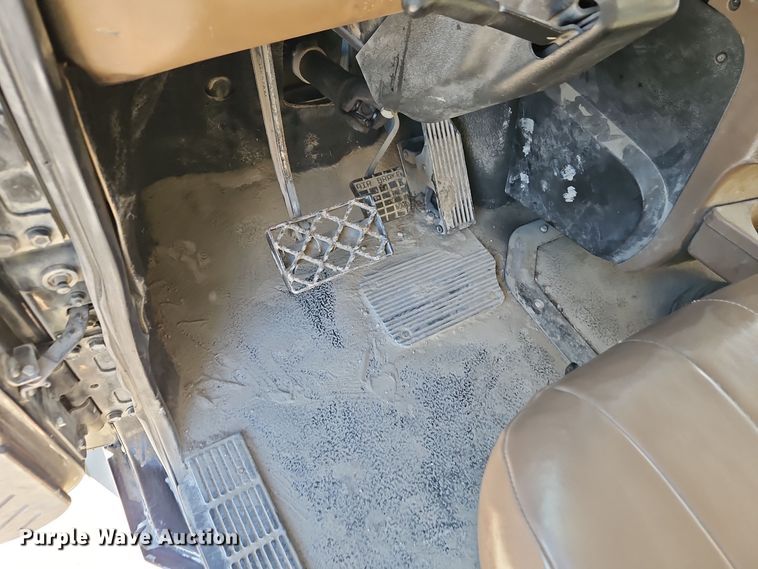 image for item EI8668 2004 Mack CV713 Granite dump truck