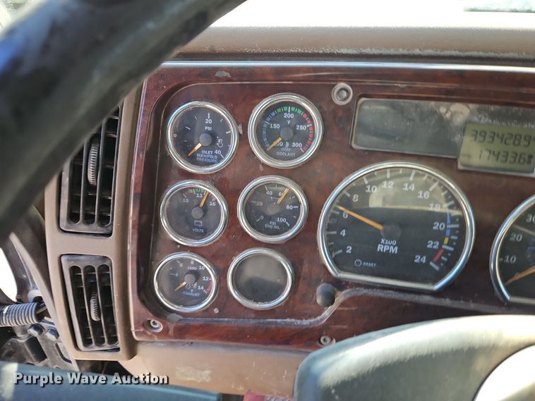 image for item EI8668 2004 Mack CV713 Granite dump truck