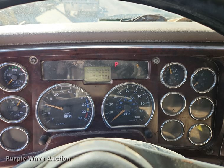 image for item EI8668 2004 Mack CV713 Granite dump truck