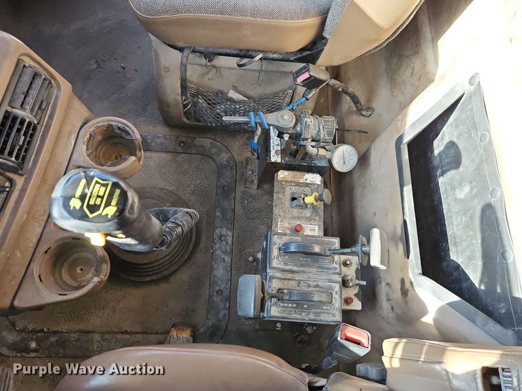 image for item EI8668 2004 Mack CV713 Granite dump truck