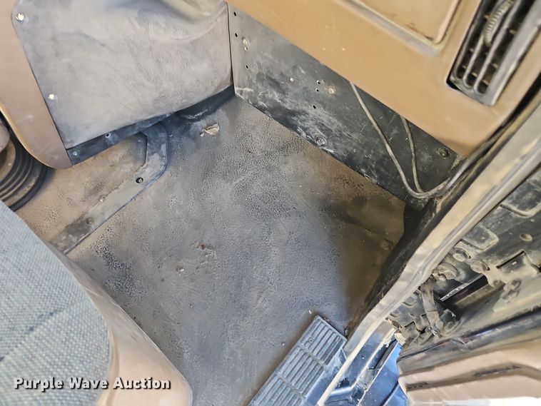 image for item EI8668 2004 Mack CV713 Granite dump truck