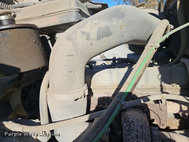 image for item EI8669 1991 Ford L8000 dump truck