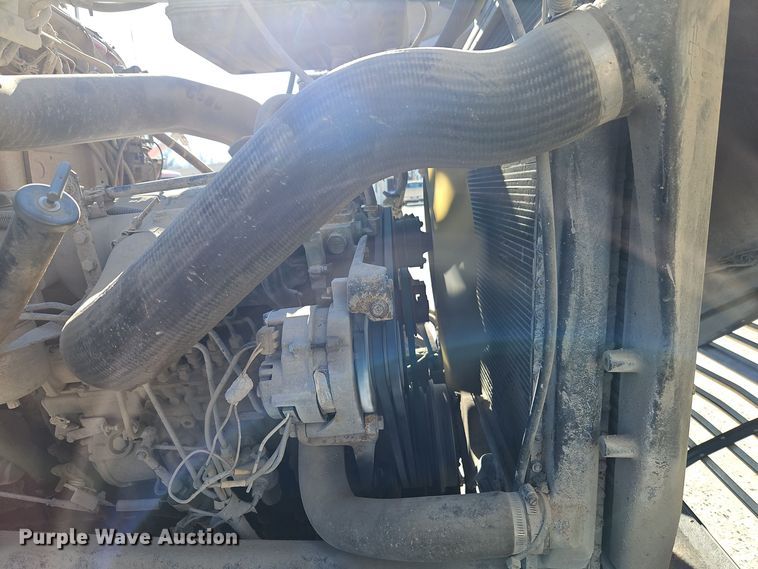 image for item EI8669 1991 Ford L8000 dump truck