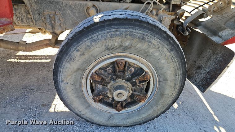 image for item EI8669 1991 Ford L8000 dump truck