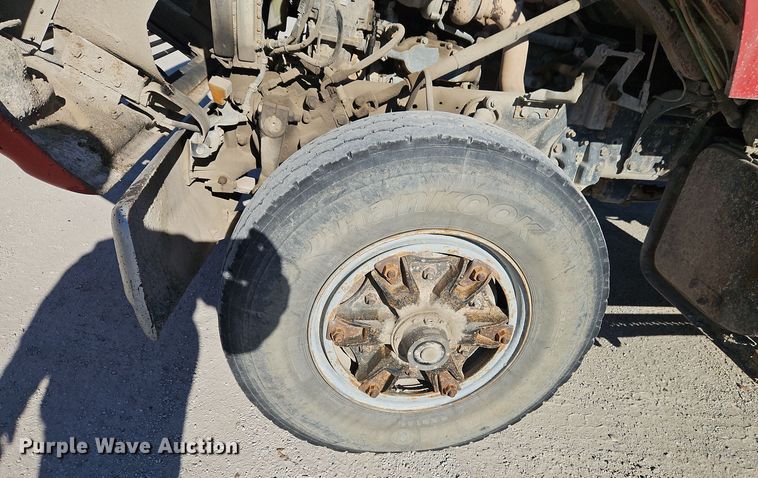 image for item EI8669 1991 Ford L8000 dump truck