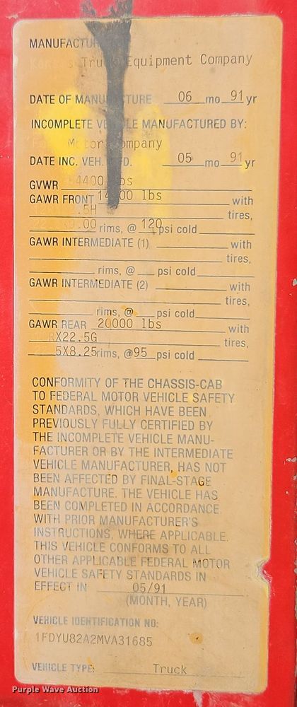 image for item EI8669 1991 Ford L8000 dump truck