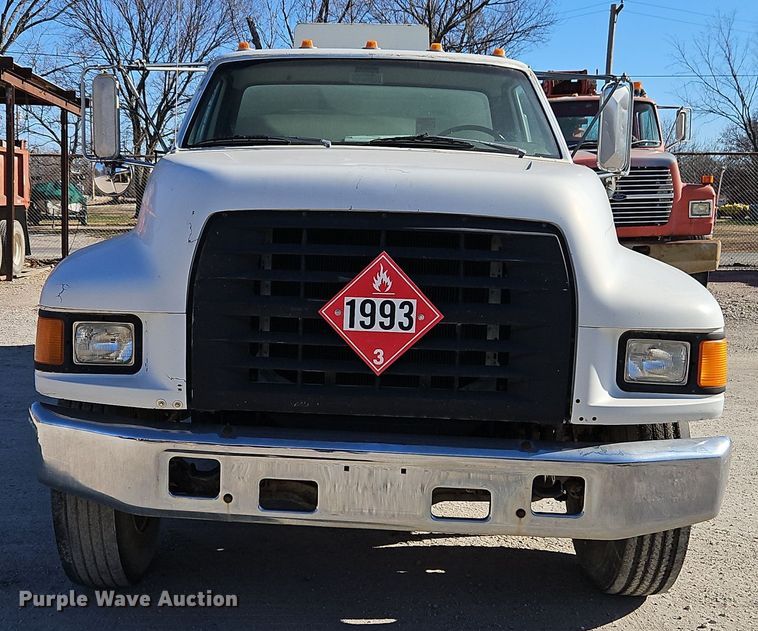 image for item EI8670 1998 Ford F700 fuel truck