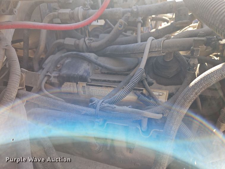 image for item EI8670 1998 Ford F700 fuel truck