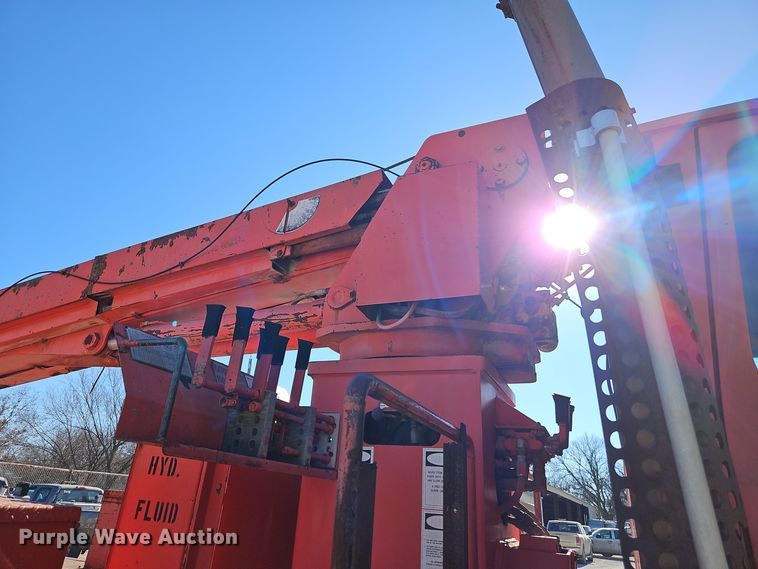 image for item EI8671 1989 Ford L8000 bucket truck