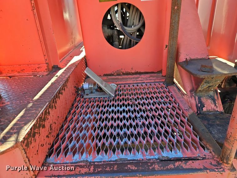 image for item EI8671 1989 Ford L8000 bucket truck