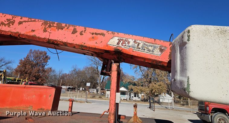 image for item EI8671 1989 Ford L8000 bucket truck