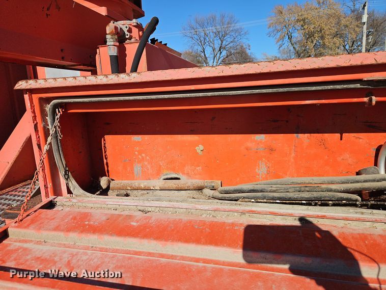 image for item EI8671 1989 Ford L8000 bucket truck