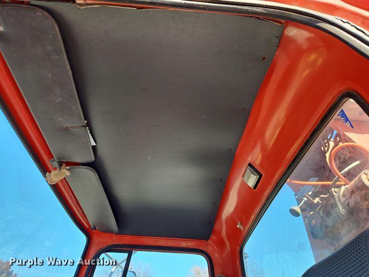 image for item EI8671 1989 Ford L8000 bucket truck