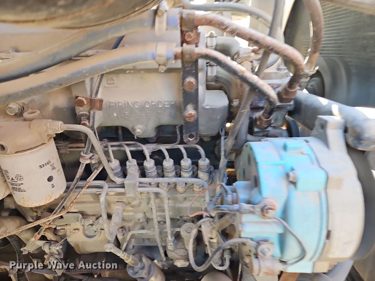 image for item EI8671 1989 Ford L8000 bucket truck