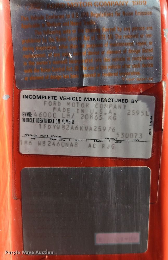 image for item EI8671 1989 Ford L8000 bucket truck